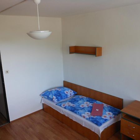 Koleje Ujep Hostel Ústí nad Labem Exterior foto